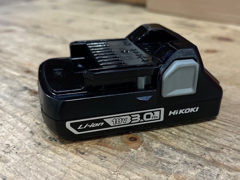 Hitachi Akkus & Batterien: Hikoki Akku 18 Volt 3 Ah BSL 1830C – Gebraucht aus Uetendorf von Revotool