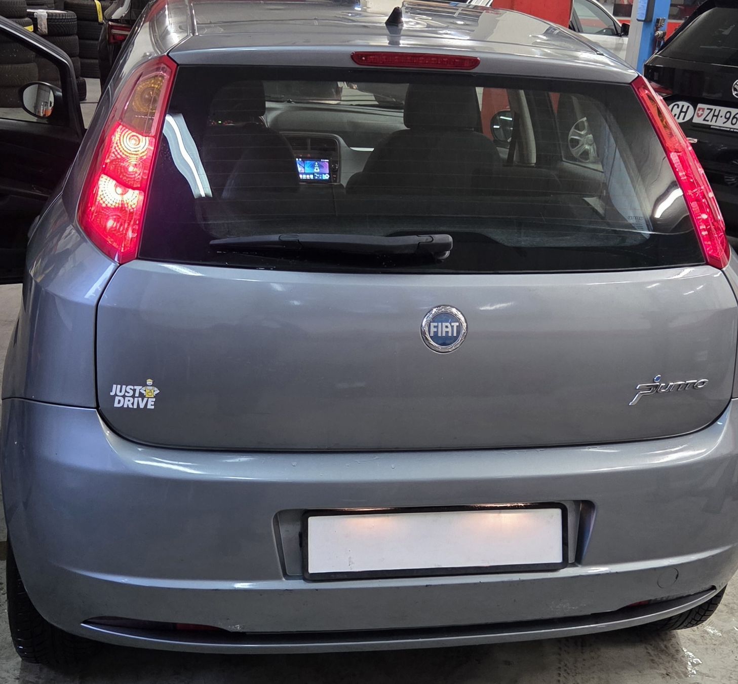 Fiat Automobili:  Fiat Punto 1.4 8v – Usato da Wettingen venduto da mer_w2pd 2
