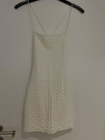 Robe dos nu - Bershka