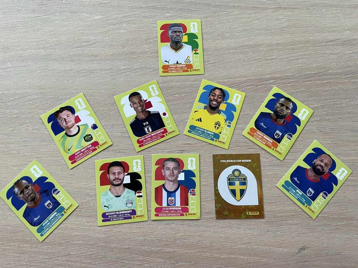 Panini Sammelbilder & Trading cards: Stickers panini  – Neu (gemäss Beschreibung) aus Dompierre FR von matmath