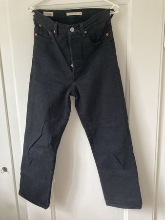 Levis ribcage 27
