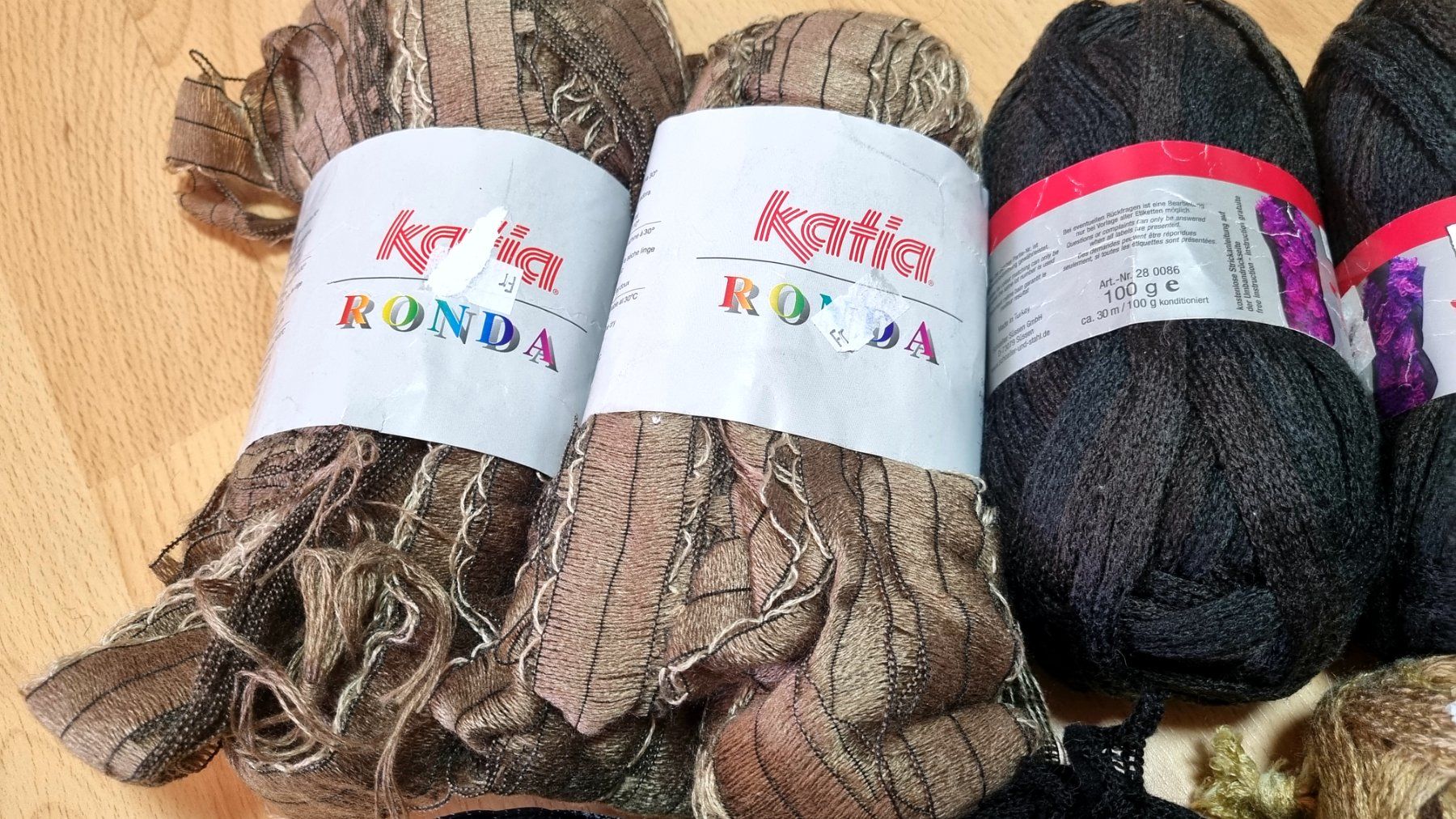 Wolle: 19 Knäuel Strickgarn / Schalstrickgarn – Neu (gemäss Beschreibung) aus Effretikon von lenalisa63 6