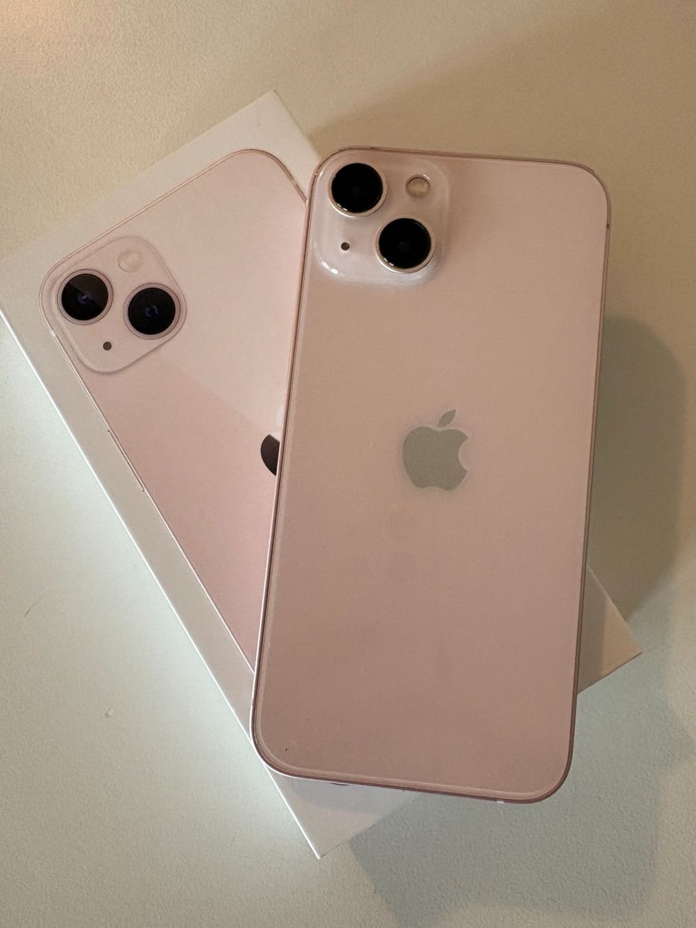 Apple Portables: iPhone 13 - 128 GB - pink – D'occasion à Sempach par scrat75