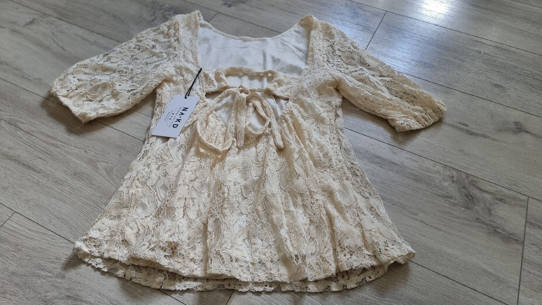 Camicette: NA-KD Bluse Boho Spitze Braut Standesamt gr 36 – Nuovo e nell'imballaggio originale da Wigoltingen venduto da Zuckerfee84