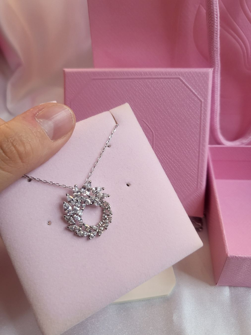 Swarovski Catenine: NEUE Swarovski Halskette – Nuovo e nell'imballaggio originale da Hellbühl venduto da d.d.d.125 2