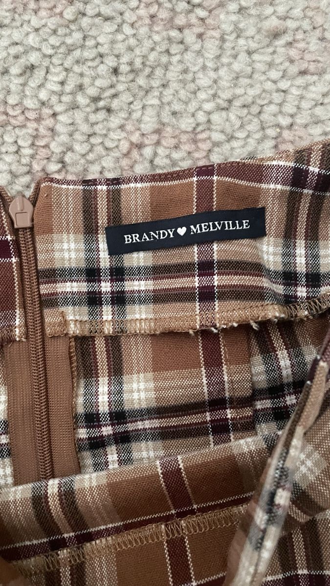 Brandy Melville Gonne: Brandy Melville Mini Rock / Skirt – Usato da Oetwil am See venduto da ser_j95v 3