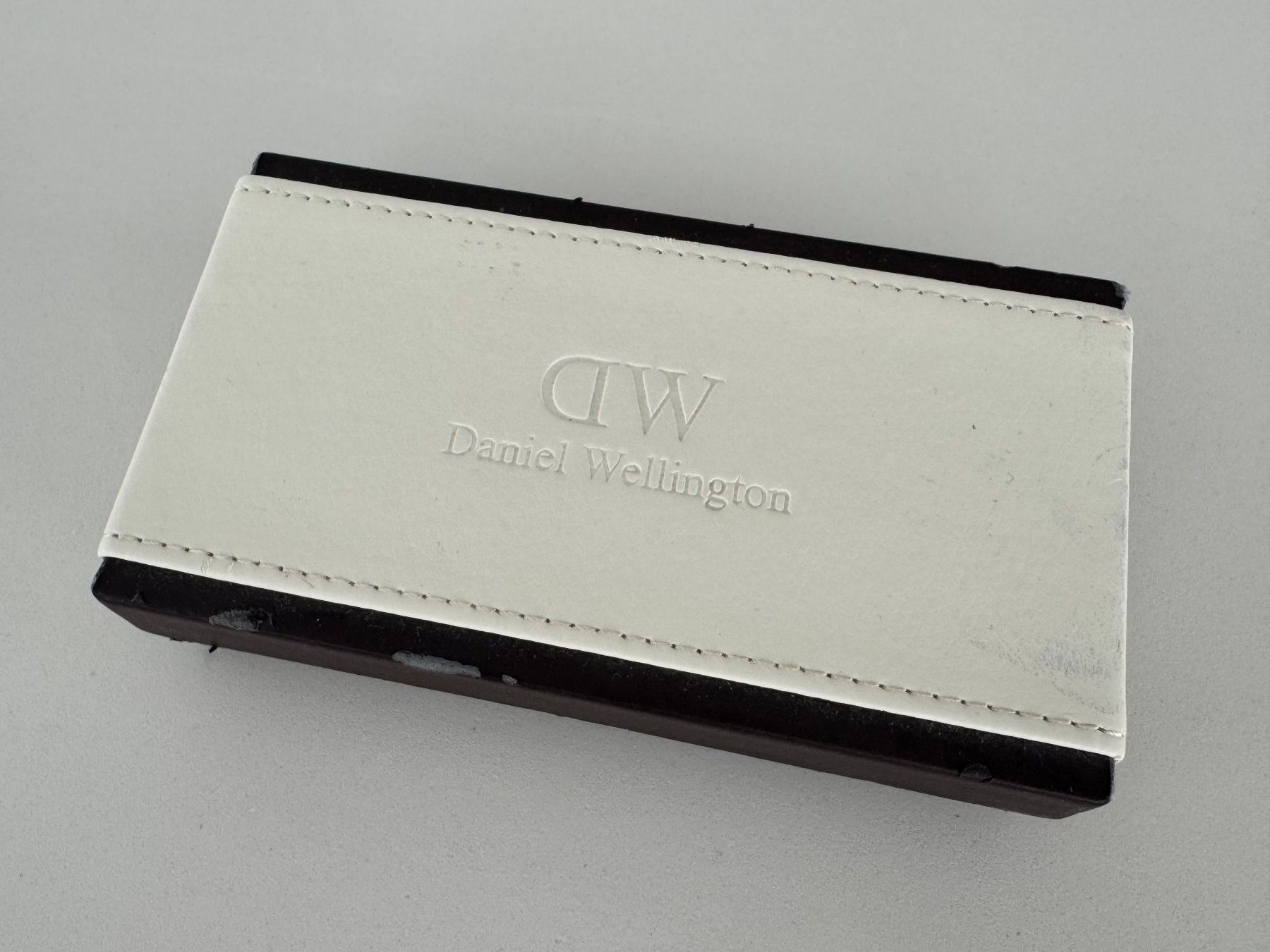 Daniel Wellington Montres: Daniel Wellington in OVP – D'occasion à Weinfelden par Yenaris 3