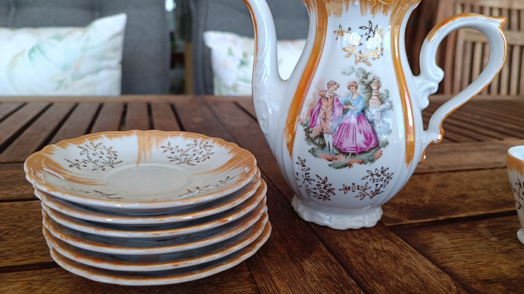 Set di piatti: LETZTANGEBOT: Romantisches Kaffeeservice 6-teilig – Usato da Baden venduto da zuppel 1