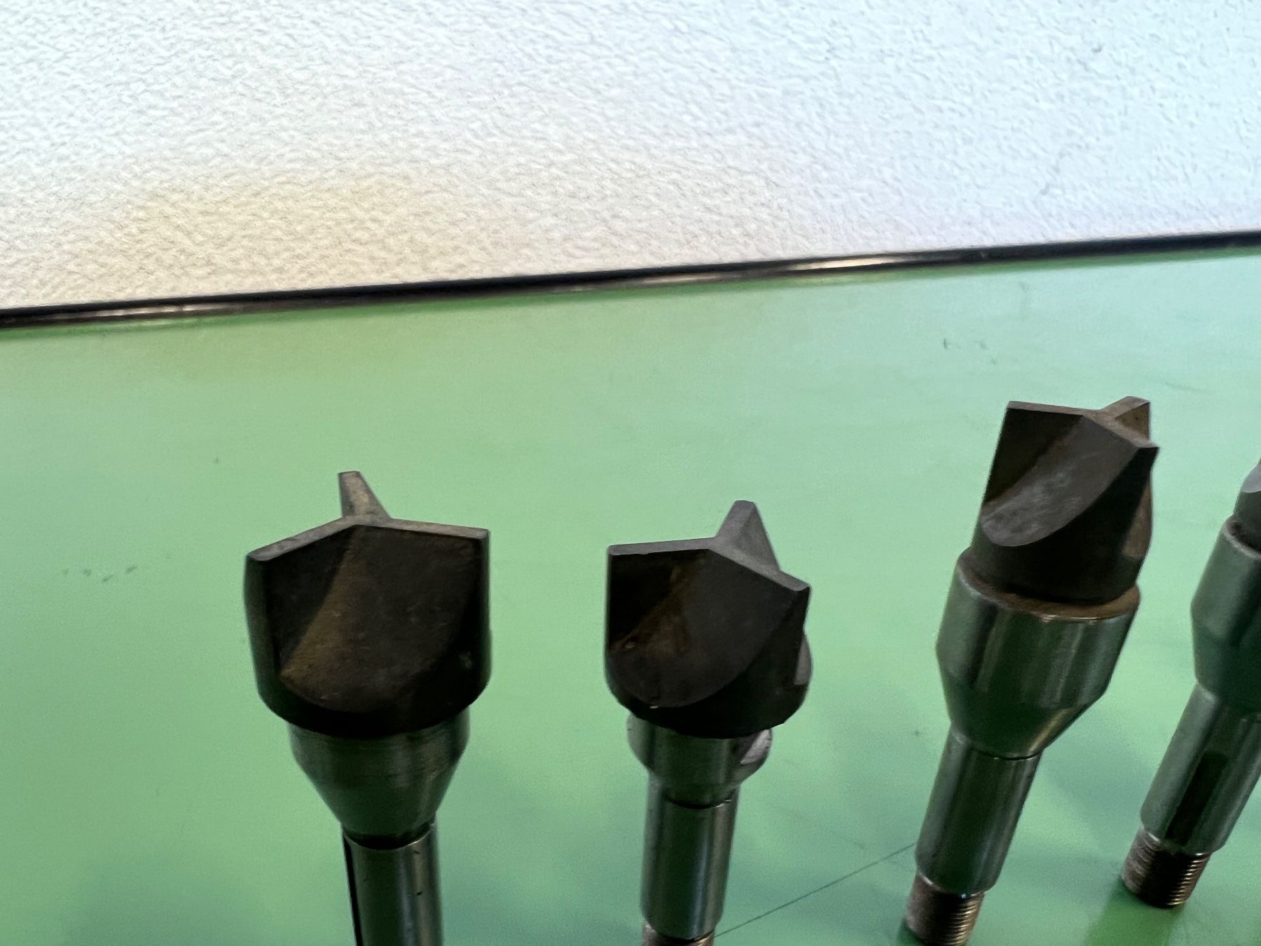 Alle Werkzeuge: Tasseaux portes-outils B8 – Gebraucht aus Aarberg von SNMachines 2