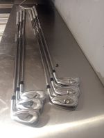 Titleist T200 Eisensatz Golfschläger (6er-Set: 5–9, P43)