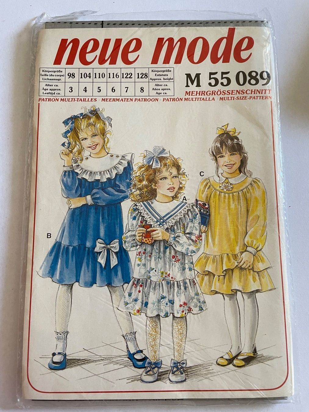 Schnittmuster: Schnittmuster Neue Mode Anleitung und Muster – Gebraucht aus Buchs SG von Billikatze5