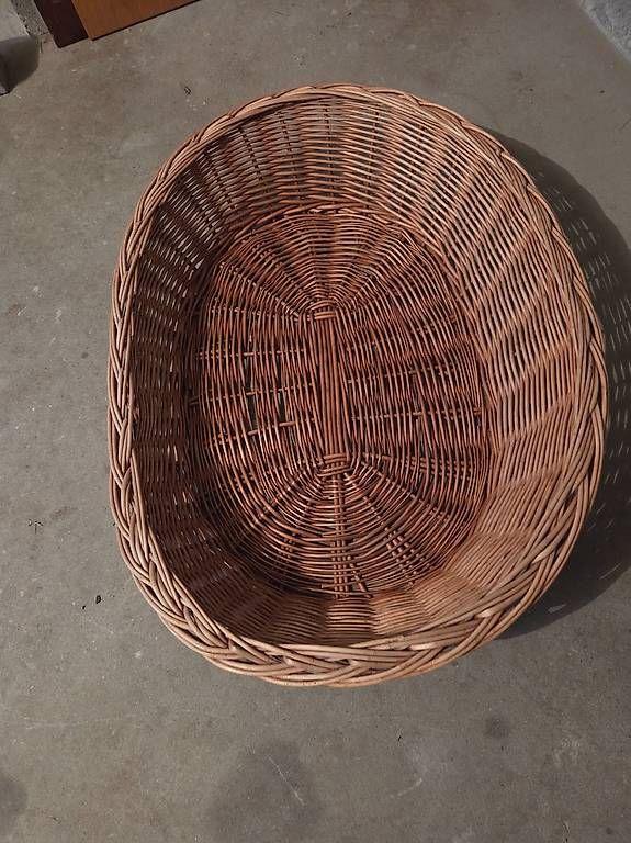 Cucce & Letti: Panier osier pour chien – Usato da Cottens FR venduto da lagottaz01 1