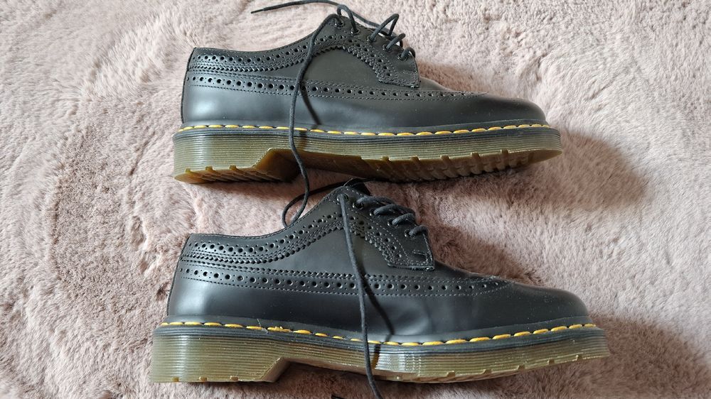 Martens 3989 Brogue, Black Leather, Size UK 7/ EU 41 (D