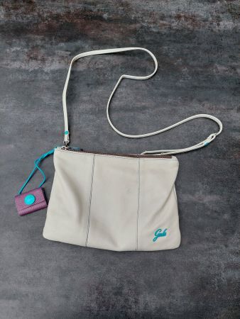 Handtasche von Gabs mit Notizblock