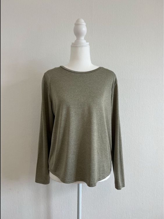 H&M T-shirt: H&M Olive Green Long Sleeve T-Shirt - size S – Nuovo (secondo la descrizione) da Wetzikon ZH venduto da dor_rmq2 1