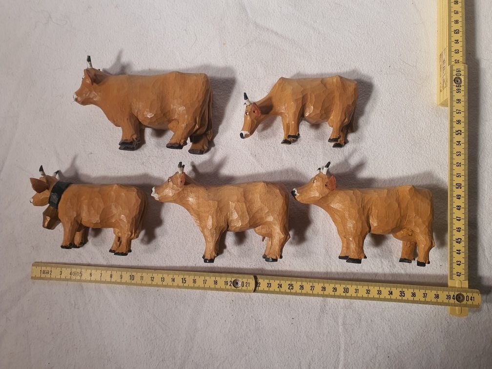 Statuette: 5 Holzkühe mit den Initialen BIC 98 – Usato da Häggenschwil venduto da hae_dgp2