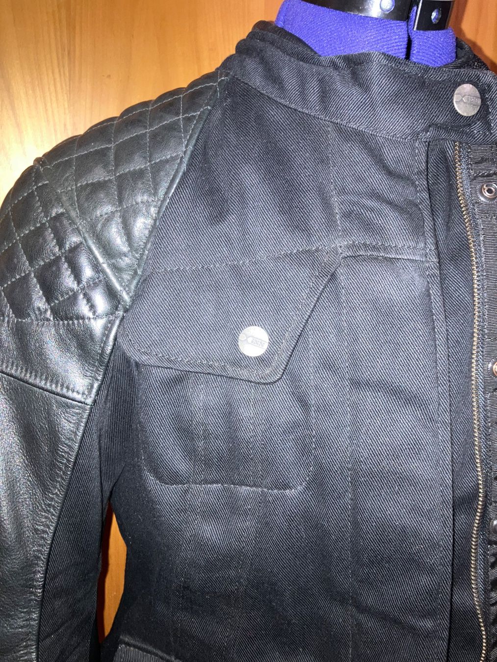 Giacche: Damen Motorradjacke Leder-Textil – Usato da Gommiswald venduto da rockyturn 1