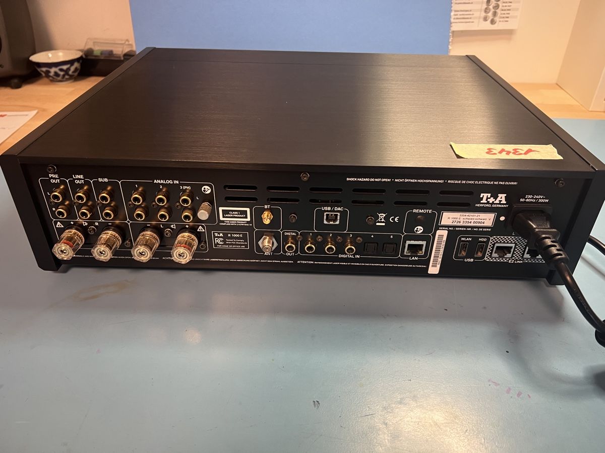 T+A Sistemi audio & multimediali: T+A R 1000 E Receiver Schwarz guter Zustand – Usato da Zürich venduto da 2008andreas 3