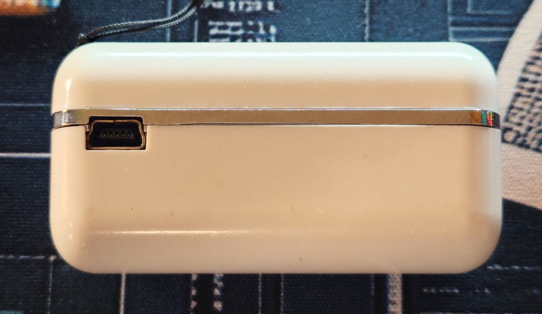 Apple Caricabatterie: Apple IPhone/IPod Docking Powerbank – Usato da Ennetmoos venduto da Faders 2