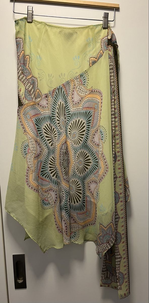 Zara Gonne: Zara, green skirt – Usato da Zürich venduto da son_f7qw 2