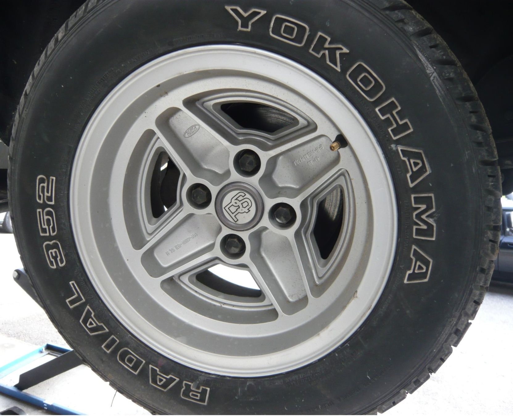 Ford Automobili: Ford Capri 2,8 Turbo original – Usato da Russy venduto da Guenefle 7