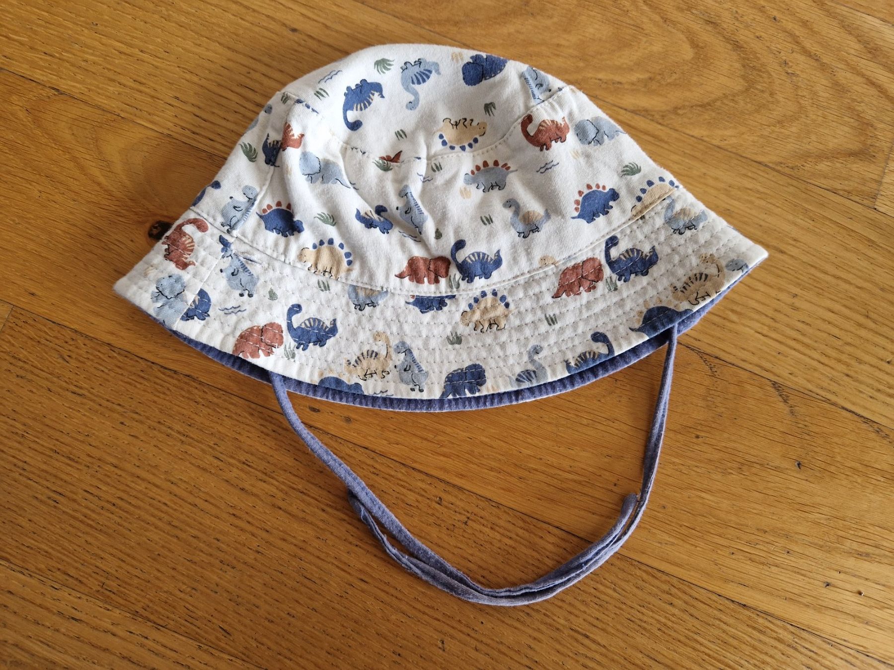 H&M Altro abbigliamento per bambino: Sonnenhut mit Dino-Motiv – Usato da Bern venduto da hirse03 1