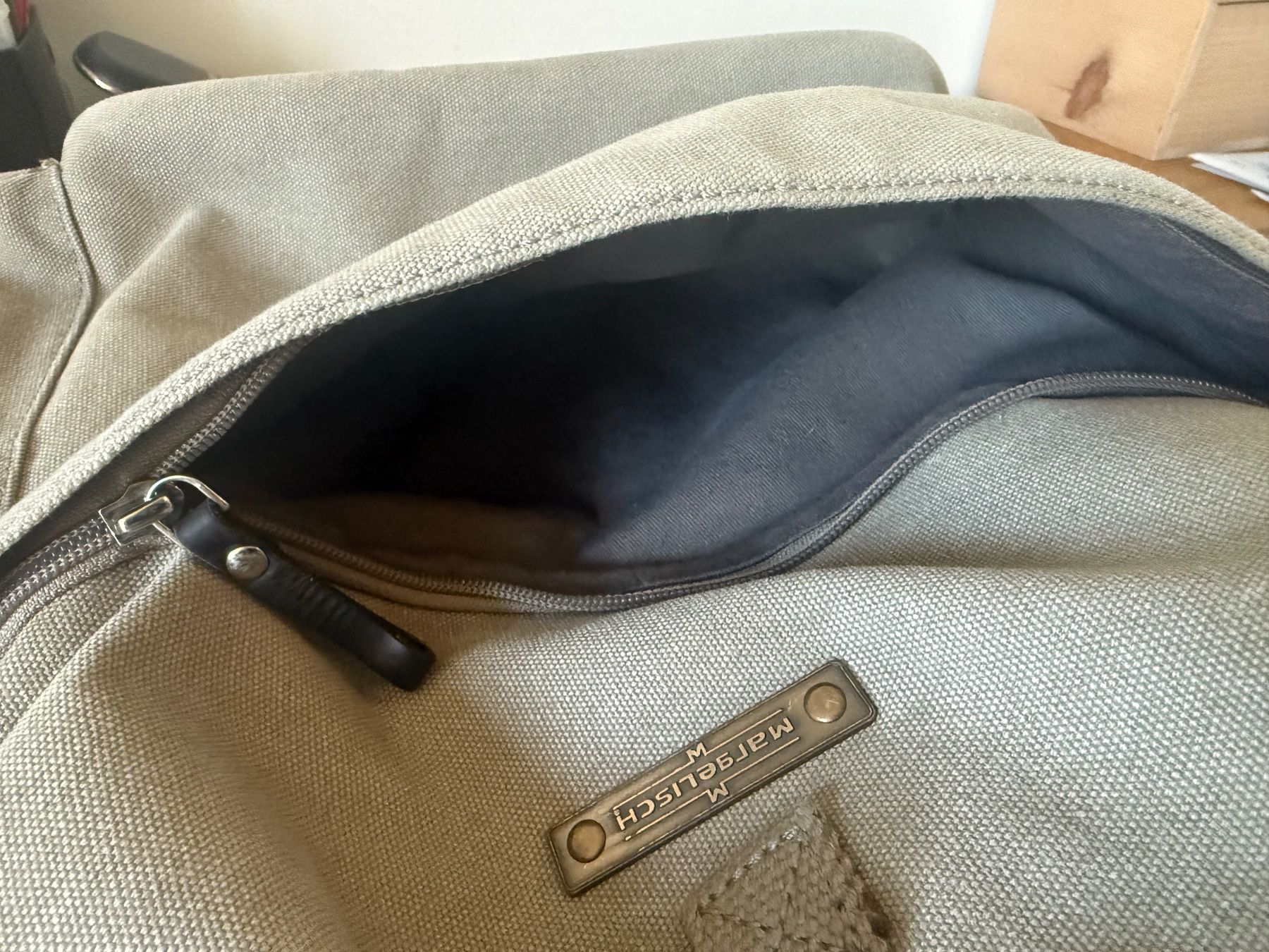 Zaini: Moderner Rucksack/Shopper aus Canvas – Usato da Sarmenstorf venduto da SimonScheurer 3