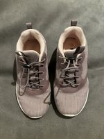 Hallenschuhe / Turnschuhe / Hallenturnschuhe Sneakers Gr. 32