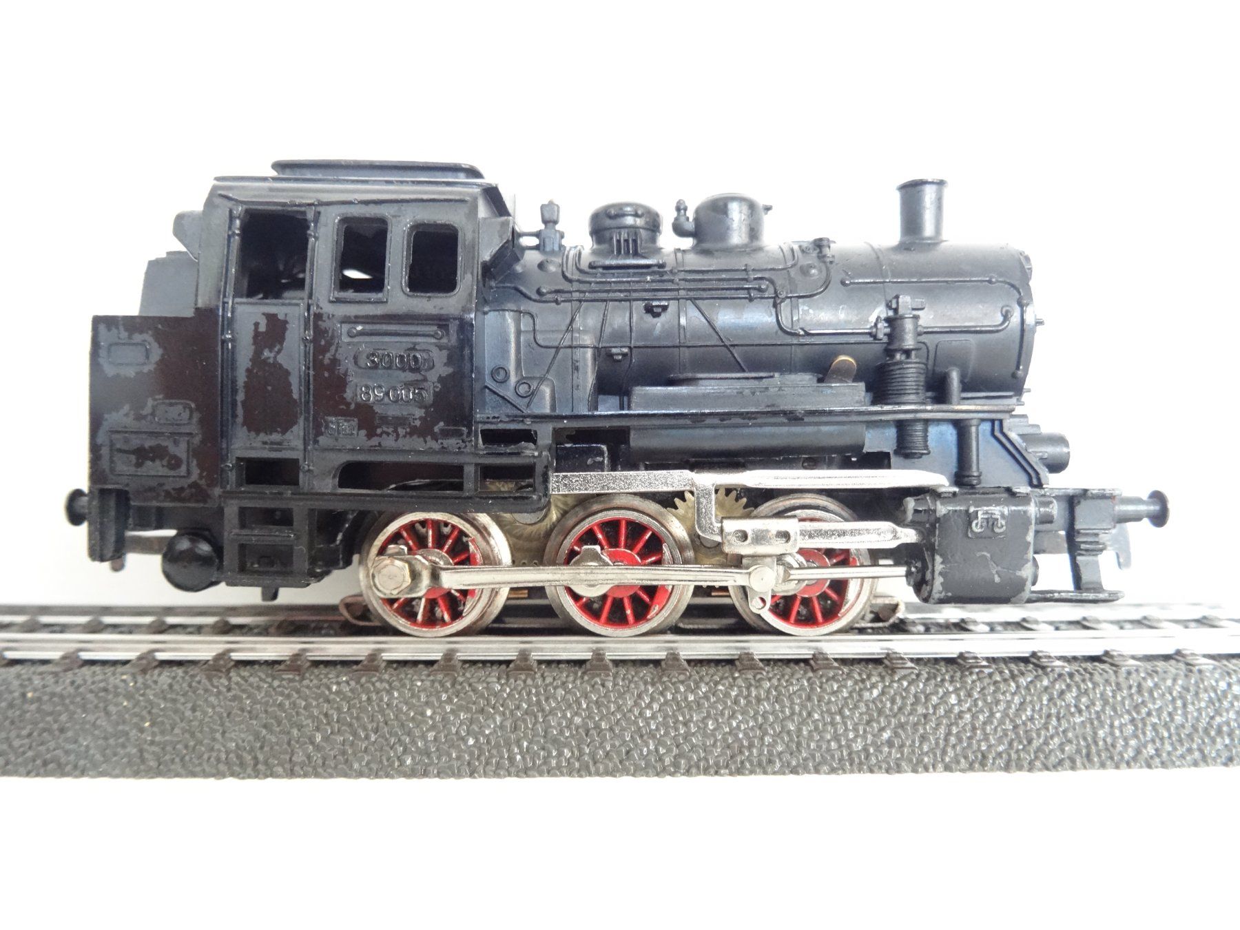 Märklin Modellini di ferrovie: Märklin H0 BR 89005 Dampflok analog – Usato da Hochdorf venduto da Teger02 3