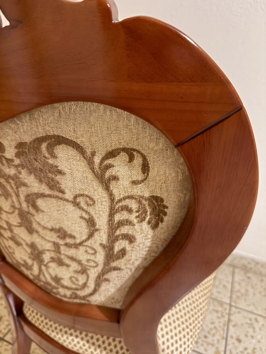 Stühle: Holzstuhl im Barockstil - Einzigartiges Design! – Gebraucht aus Pfäffikon SZ von Tissot-Rado 5