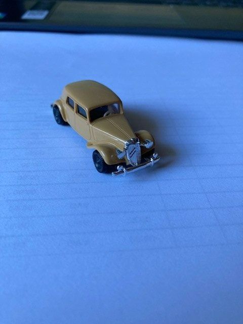 Citroën Modellini d'auto: Modèle 1/87 Citroën traction – Usato da Bursins venduto da Mr1968 1