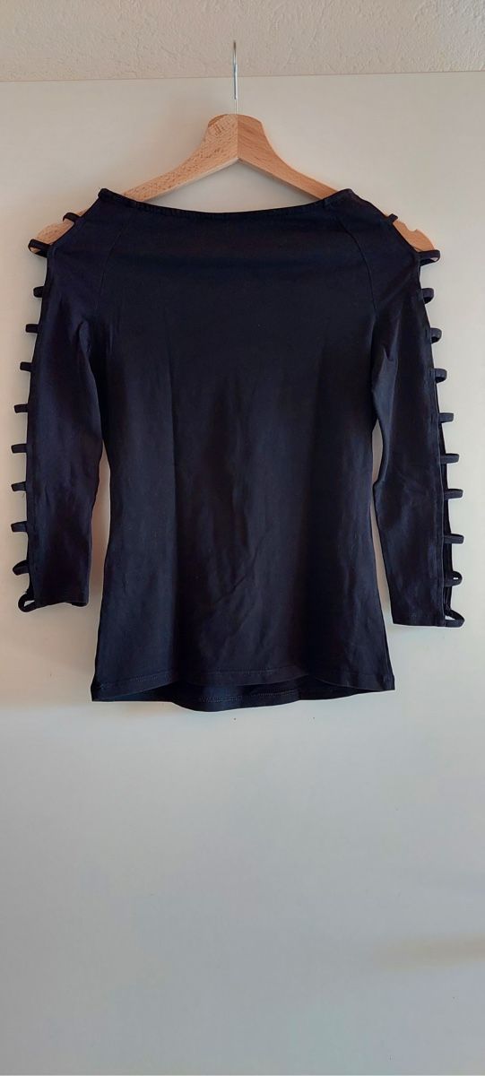 Tally Weijl T-shirts: T-shirt noir S – D'occasion à Épalinges par lola_vp_99 2
