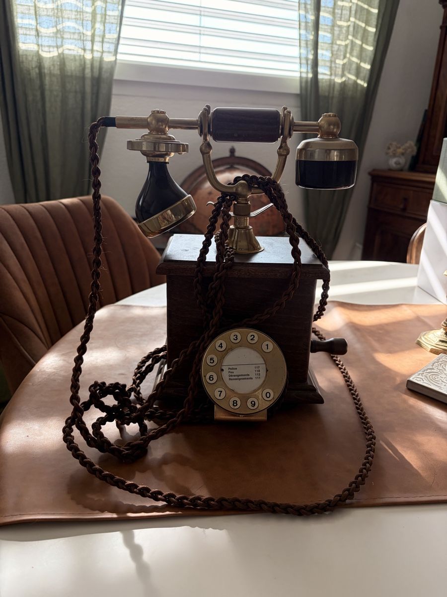 Téléphones: Altes Telefon – Défectueux à Winterthur par emi_cgg7