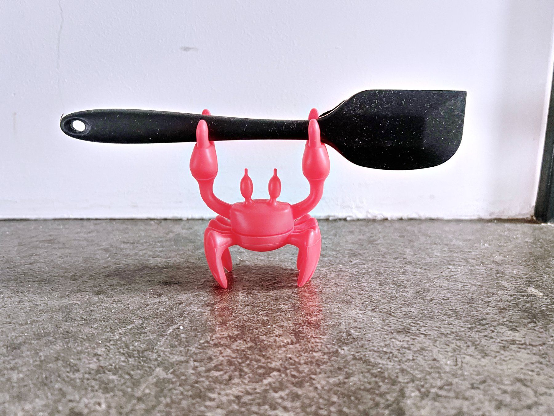 Elettrodomestici da cucina: Lustiger Topf-Kochlöffelhalter KRABBE - NEU! – Nuovo e nell'imballaggio originale da Stilli venduto da Bibneu 1