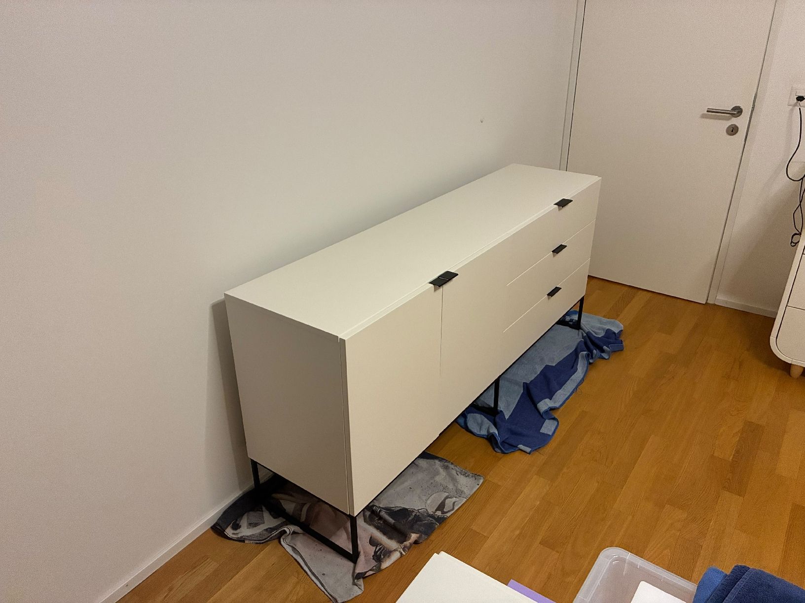 Westwing Cassettiere: Sideboard weiss mit drei Schubladen  – Usato da Münchenstein venduto da sabrinchen02 1