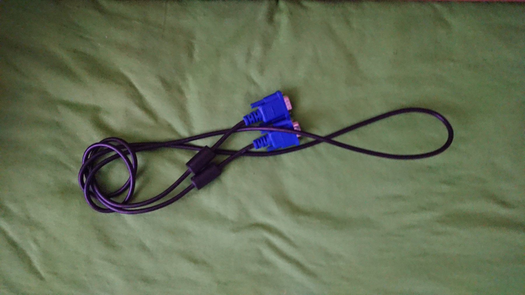 Cavi: Kabel VGA – Usato da Bäretswil venduto da jos_qk78