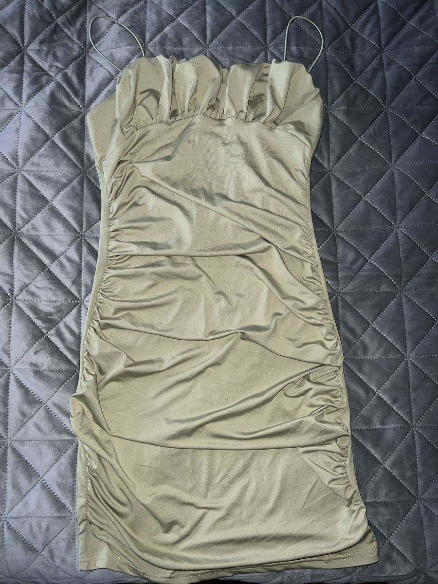 Robes: Kleid – Neuf (Voir description) à Tann par ivr_2vs