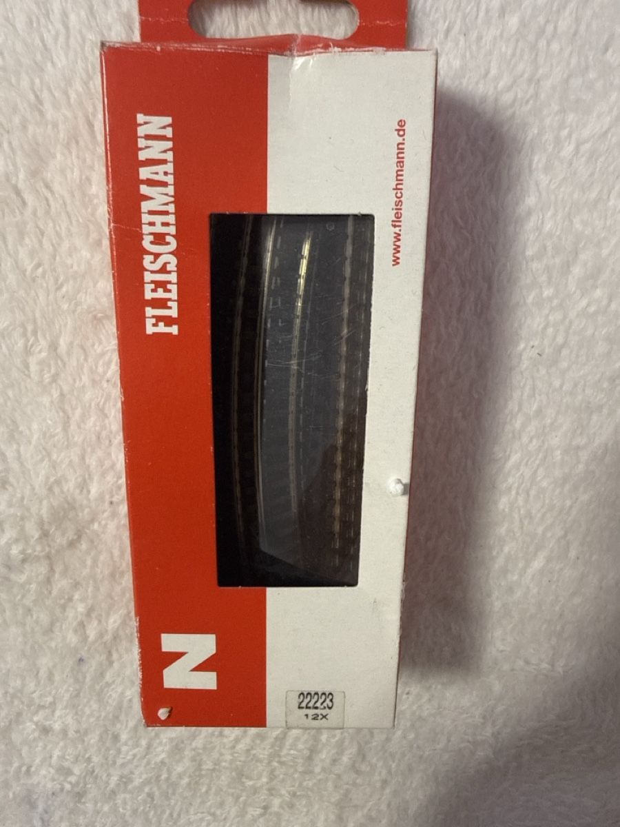 Fleischmann Modelleisenbahnen: Fleischmann Modellbahngleise – Neu und originalverpackt aus Basel von sam_7gsy