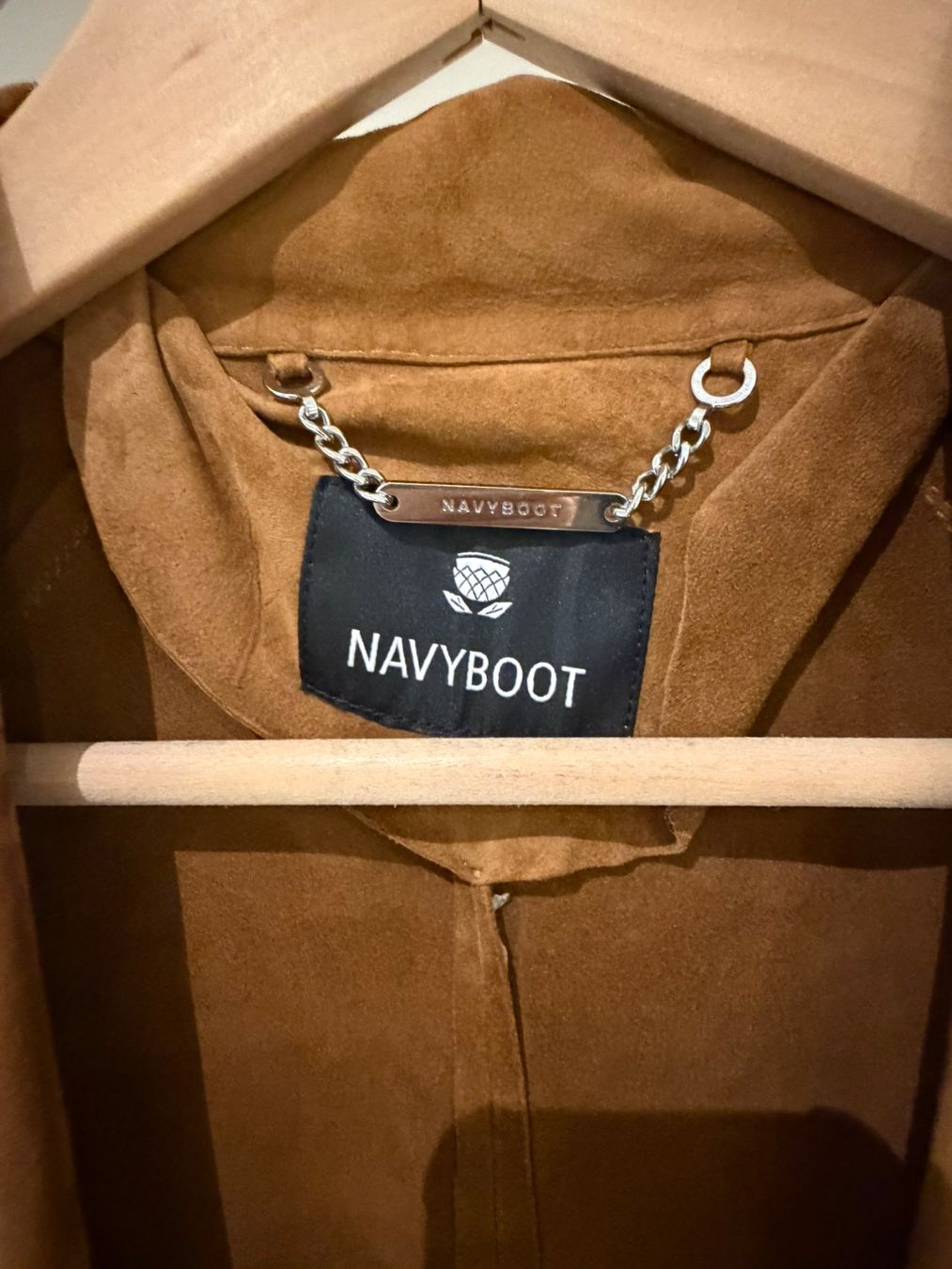 Navyboot Cappotti: Wildledermantel von Navyboot – Nuovo e nell'imballaggio originale da Schlossrued venduto da Meier-Al 2