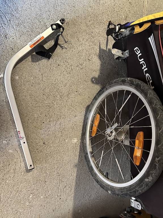 Burley Anhänger: Remorque double pour vélo Burley – Gebraucht aus Salavaux von almonda 2