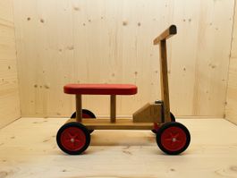 Süsses Laufrad aus Holz, Top Zustand, für kleine Entdecker