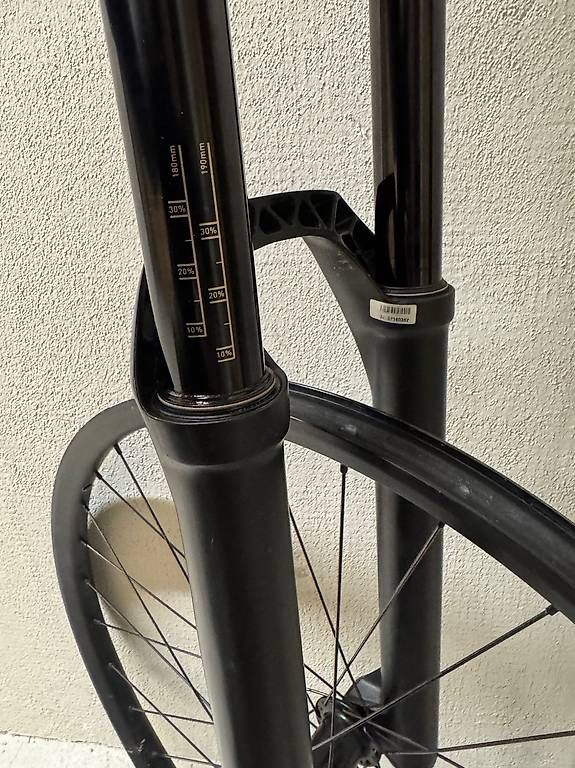 Pezzi di ricambio: RockShox Boxxer – Usato da Zürich venduto da patak77 3