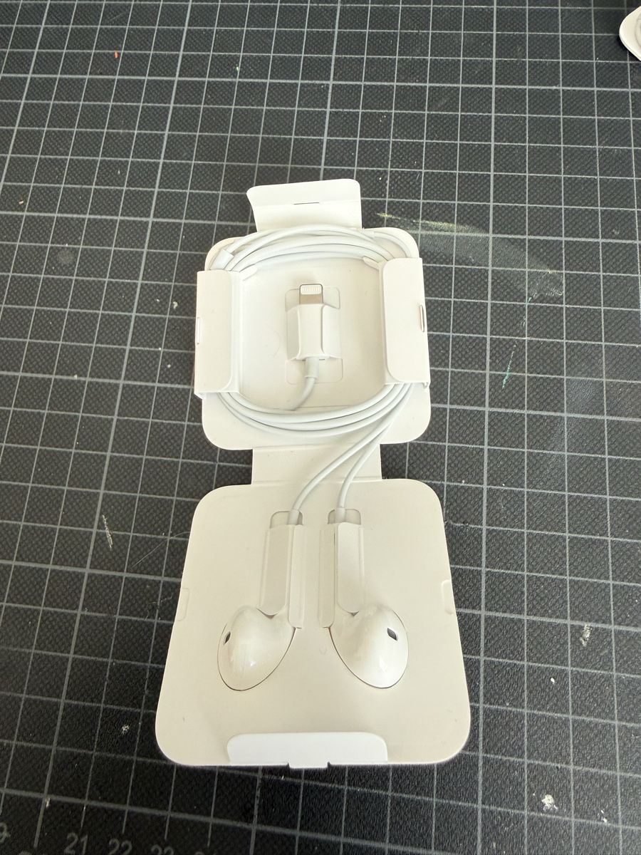 Apple Kopfhörer: Original Apple EarPods – Gebraucht aus Biel/Bienne von Jim.ts