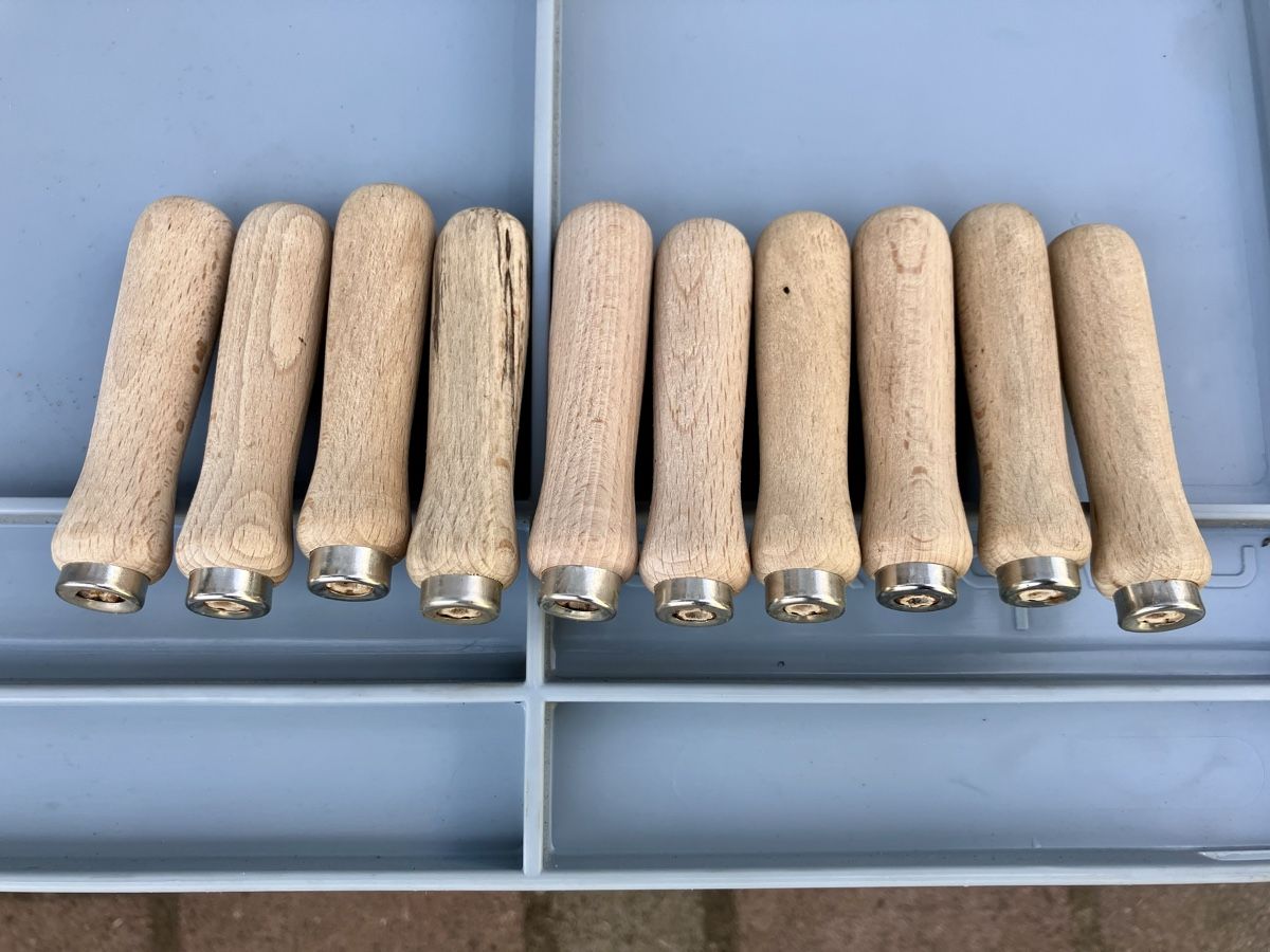 Tutti gli attrezzi: Holzgriffe Feilengriffe – Usato da Gündisau venduto da yuma06