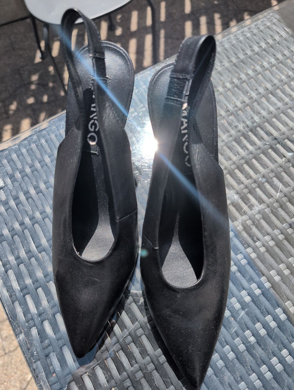 Mango Scarpe da donna: Escarpins pointus noirs Mango - Taille 39 - neuves. – Nuovo e nell'imballaggio originale da Bassersdorf venduto da pca_cz6q 1