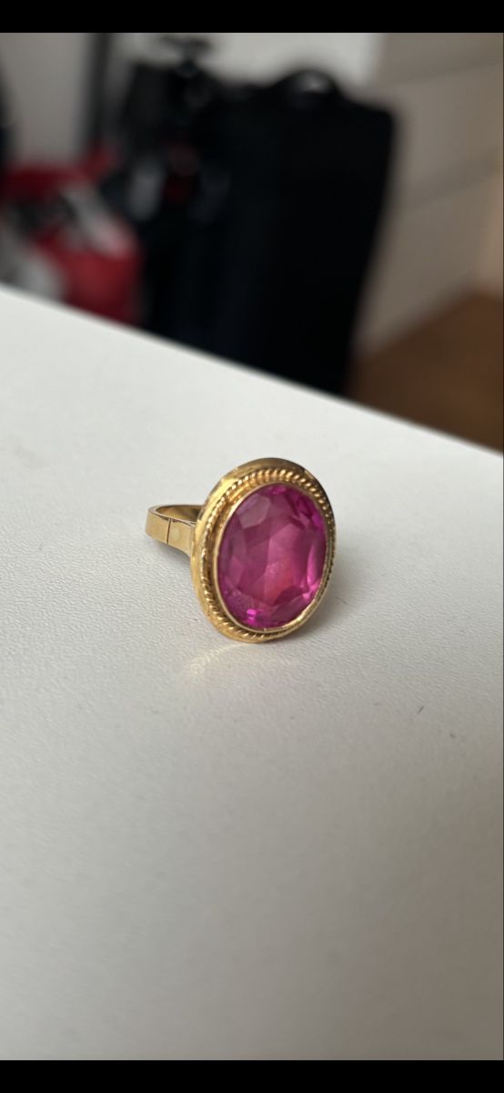 Anelli: Gold Ring mit Rubin  – Usato da Wädenswil venduto da vandalos