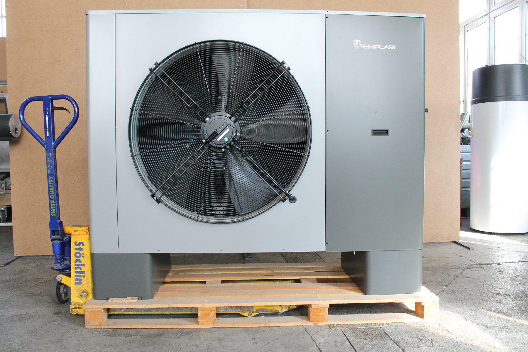 Heizgeräte: Wärmepumpe 35Kw – Gebraucht aus Oberburg von Maschinenbau 2