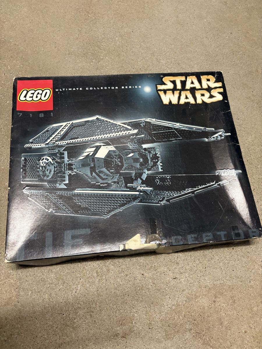 Lego Baukästen: Lego Star Wars intercepteur TIE – Gebraucht aus Villarimboud von hampton2012