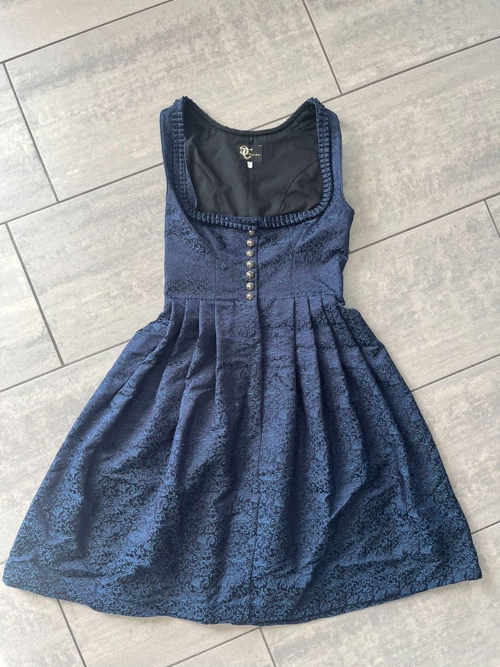 Costumi: TRACHTEN DEISER Dirndl + Schürze Blau – Nuovo (secondo la descrizione) da Otelfingen venduto da Denis_ZH