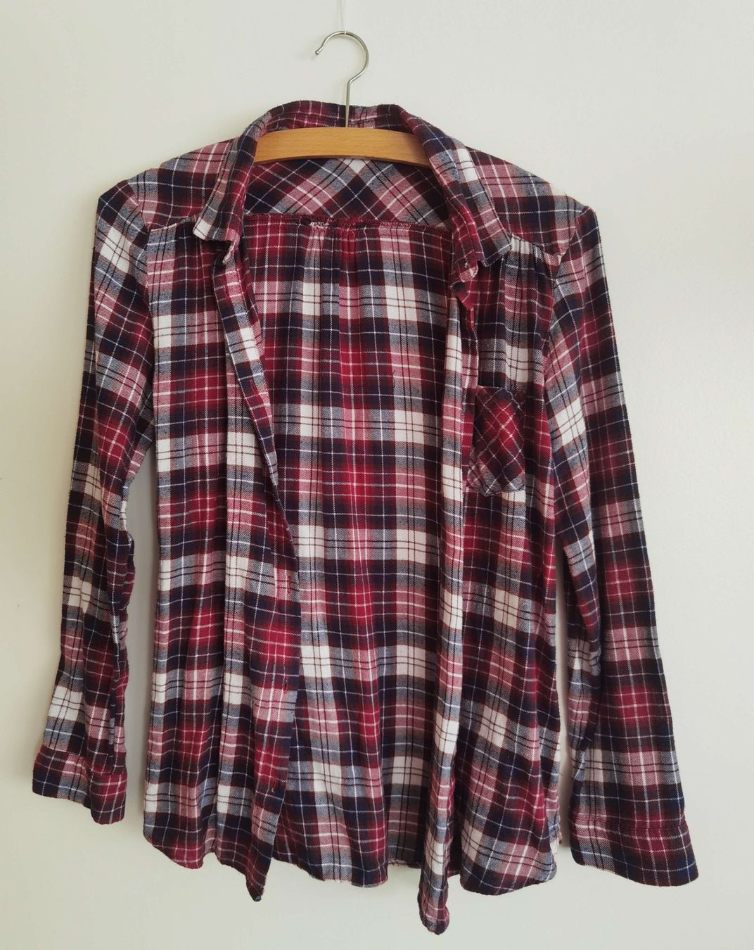 H&M Blouses, T-shirts & Tops: Karierte Bluse – D'occasion à Zug par WickiPanda